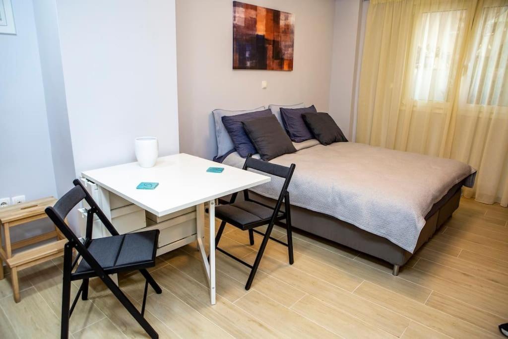 Studio Apartment With All Amenities In Kolonaki Athen Exterior foto